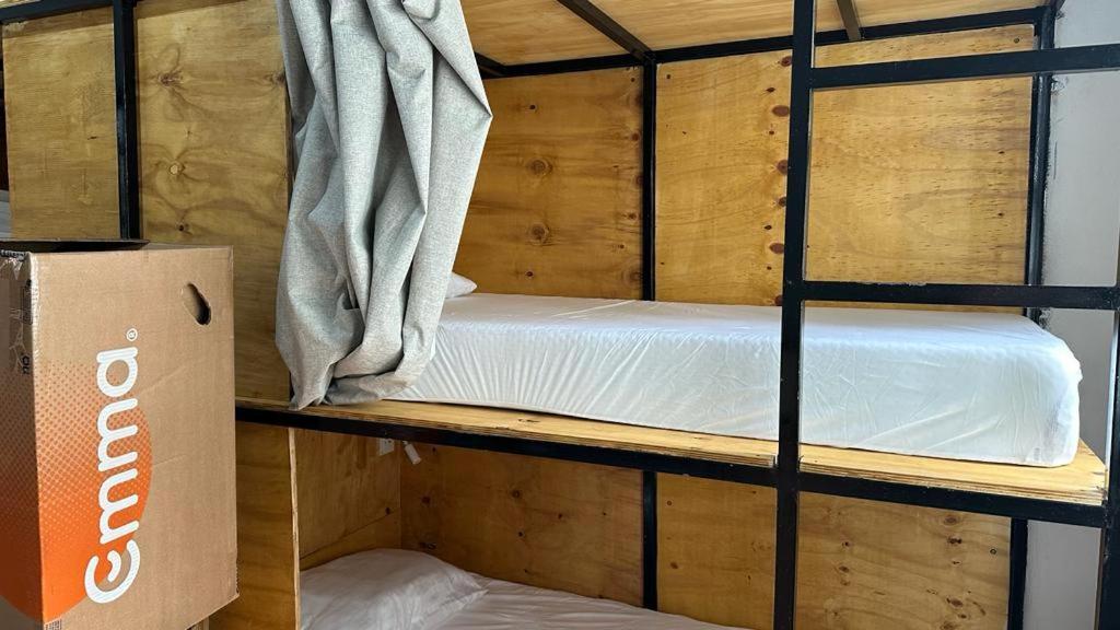 Hostel Hug Brasil กูรีตีบา ภายนอก รูปภาพ