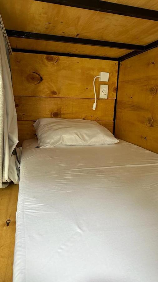 Hostel Hug Brasil กูรีตีบา ภายนอก รูปภาพ